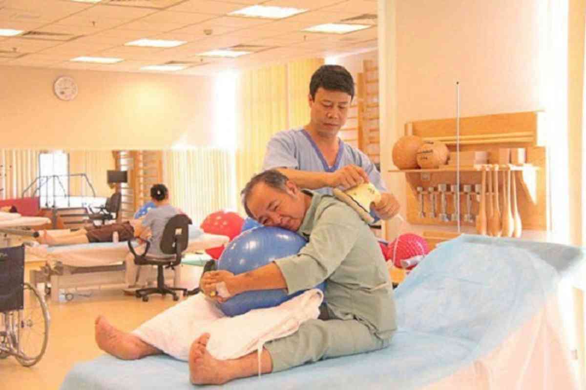Yêu cầu tuyển dụng chuyên viên vật lý trị liệu phải có trình độ và kỹ năng tốt