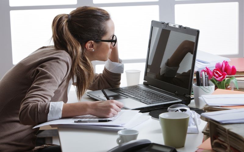 Chuyên viên đầu tư phải đối mặt với nhiều khó khăn trong ngành