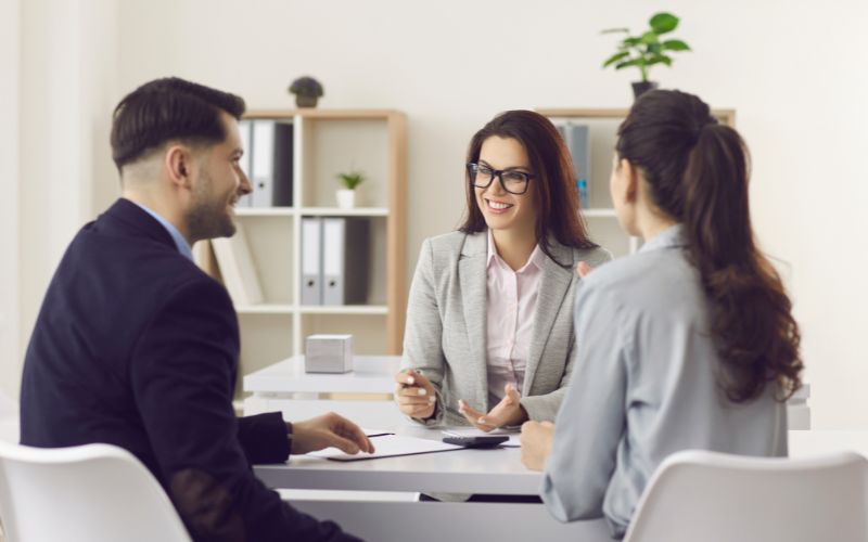 Tuyển dụng việc làm tư vấn đầu tư ở các thành phố lớn như Hà Nội, Đà Nẵng, TP.HCM