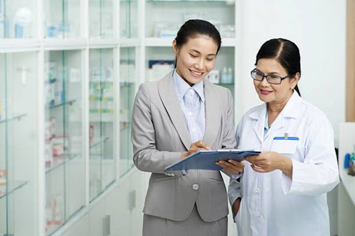 Việc làm kinh doanh dịch vụ y tế bao gồm nghiên cứu, phát triển và thực hiện kế hoạch kinh doanh