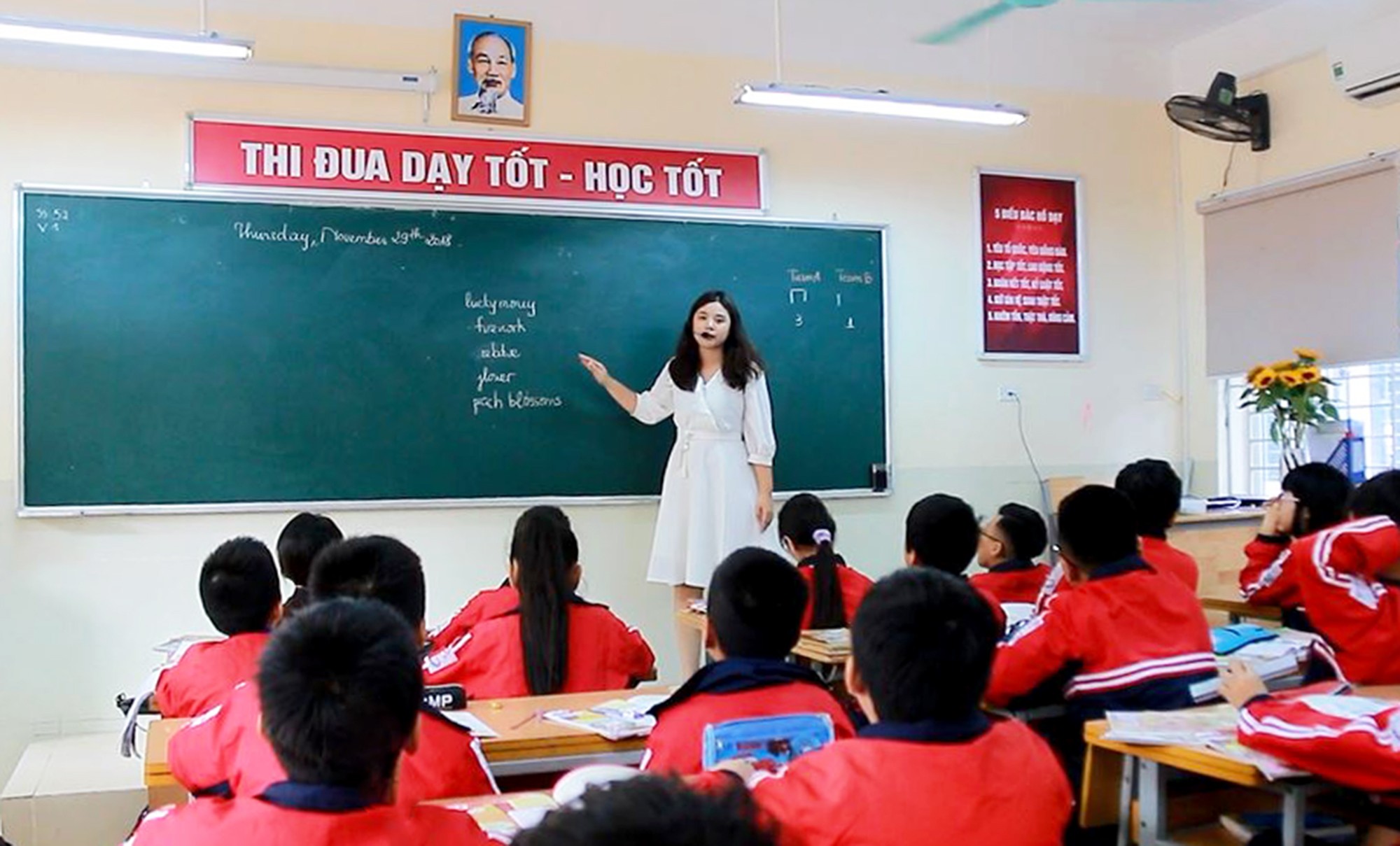Theo thống kê, nhu cầu tuyển dụng giáo viên tiểu học vẫn luôn ở mức cao