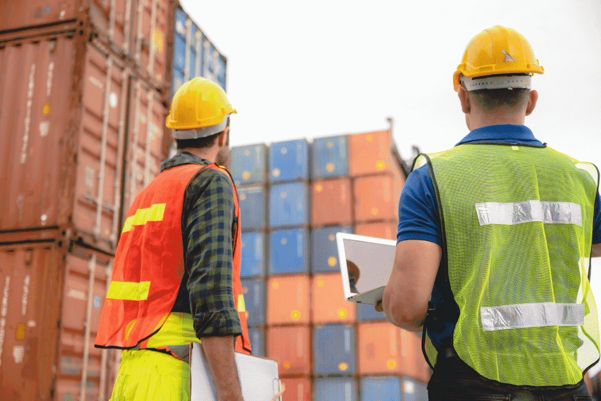 Ứng viên cần có kiến thức chuyên môn về logistic vững vàng, sử dụng công nghệ và phần mềm chuyên dụng để làm việc