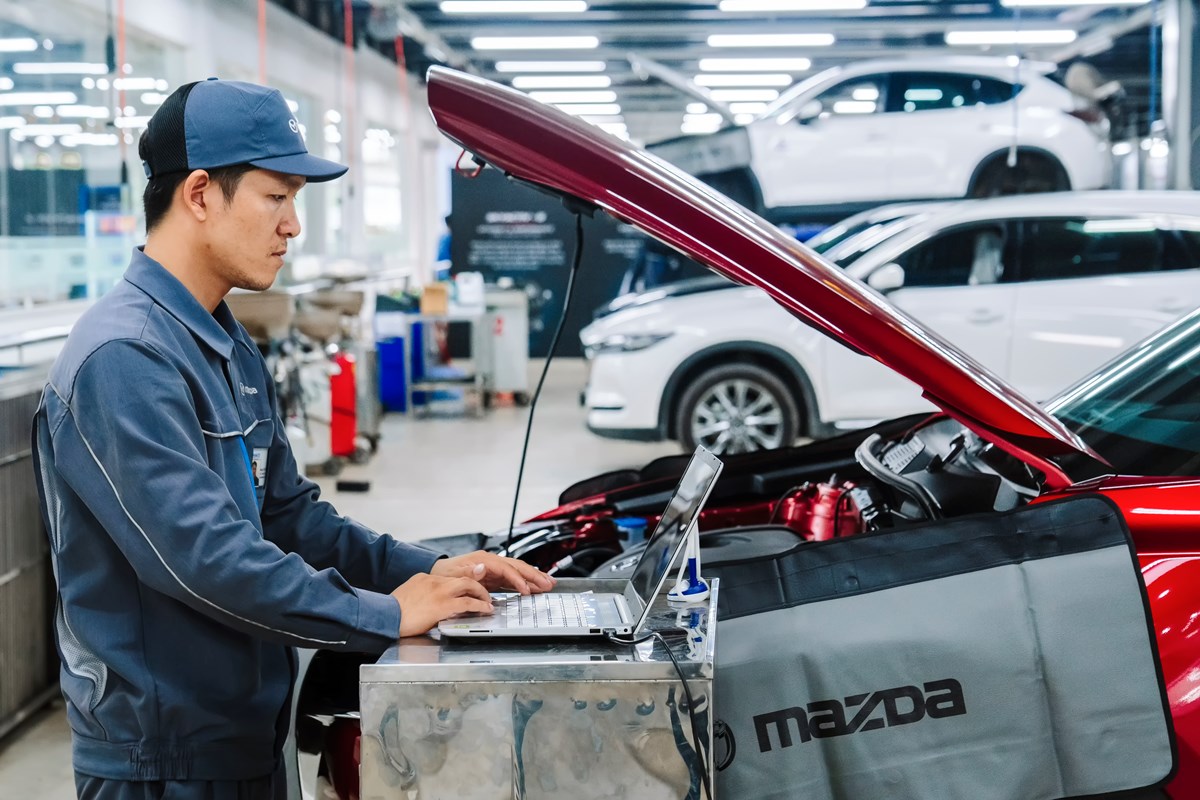 Nghề sửa chữa ô tô, xe máy là một nghề được nhiều lao động phổ thông lựa chọn
