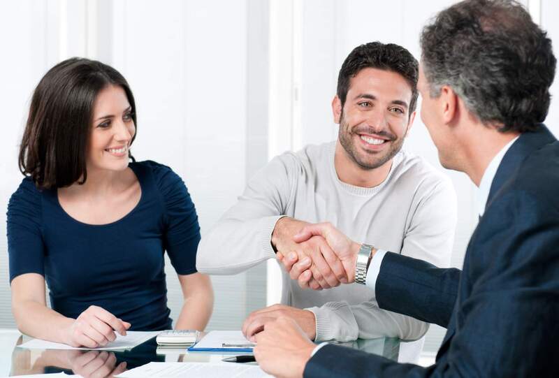 Vị trí chuyên viên định phí bảo hiểm yêu cầu ứng viên có kiến thức chuyên sâu về thống kê, tài chính và mô hình tính toán rủi ro
