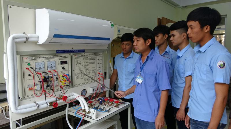 Bạn có thể gặp một số vấn đề liên quan đến an toàn lao động khi học ngành điện lạnh