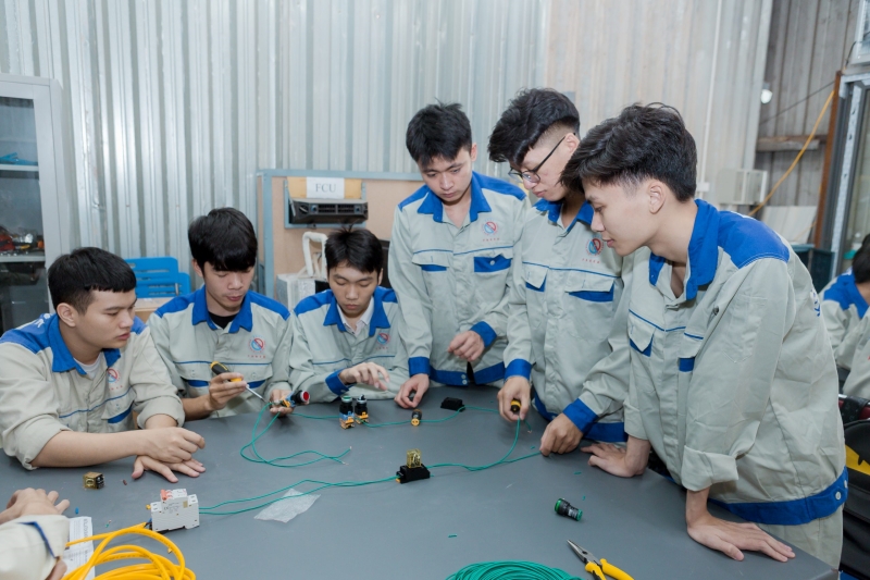 Có khá nhiều vị trí cho bạn lựa chọn khi theo học ngành điện lạnh