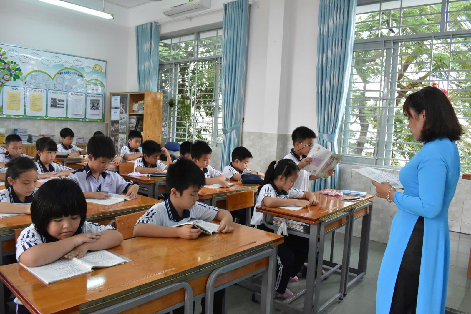 Các chuyên ngành đào tạo của ngành giáo dục tiểu học học