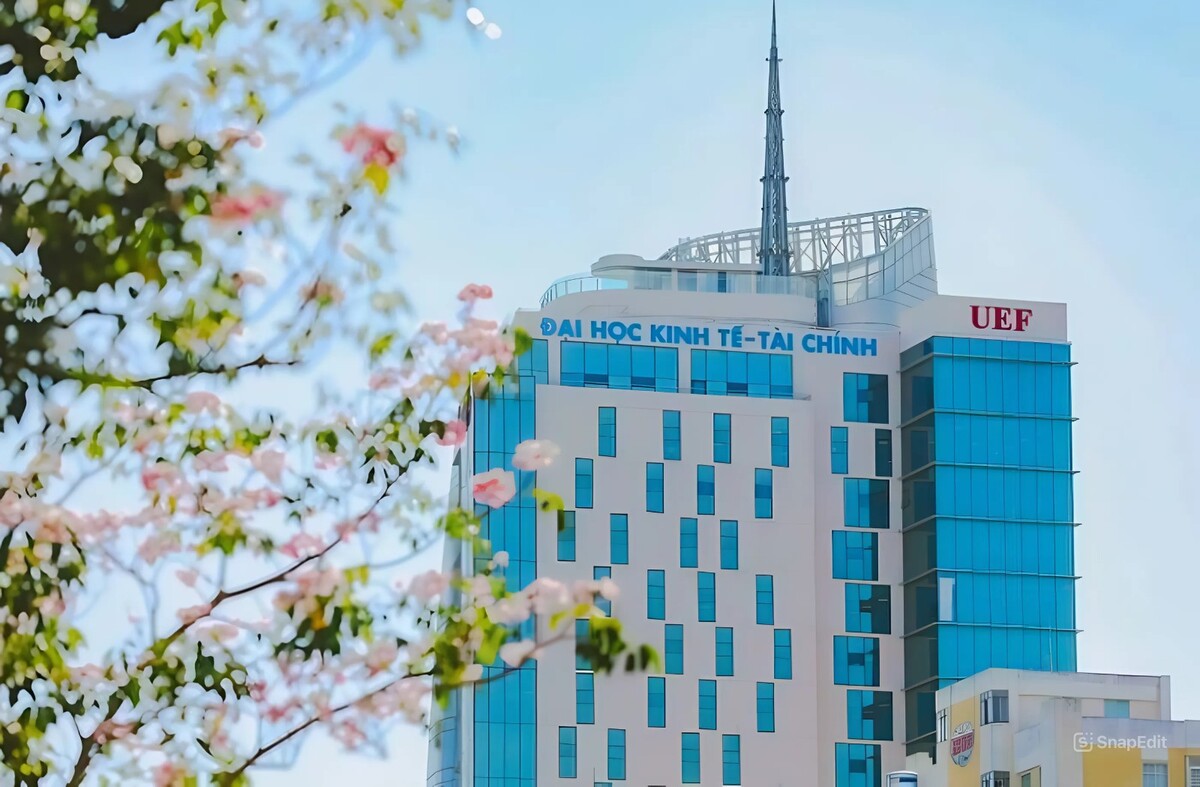 Trường Đại học Kinh tế - Tài chính TP.HCM là trường có chất lượng đào tạo hàng đầu về Kinh tế Tài chính ở Việt Nam đạt chuẩn quốc tế.
