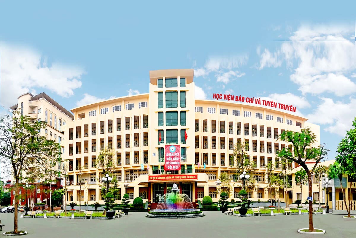 Để trở thành biên tập viên, bạn có thể lựa chọn ngành báo chí của trường Học viện Báo chí và Tuyên truyền