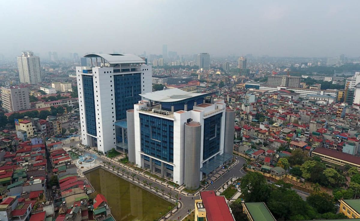 Đại học kinh tế quốc dân là một trong những ngôi trường uy tín đào tạo chuyên ngành bất động sản