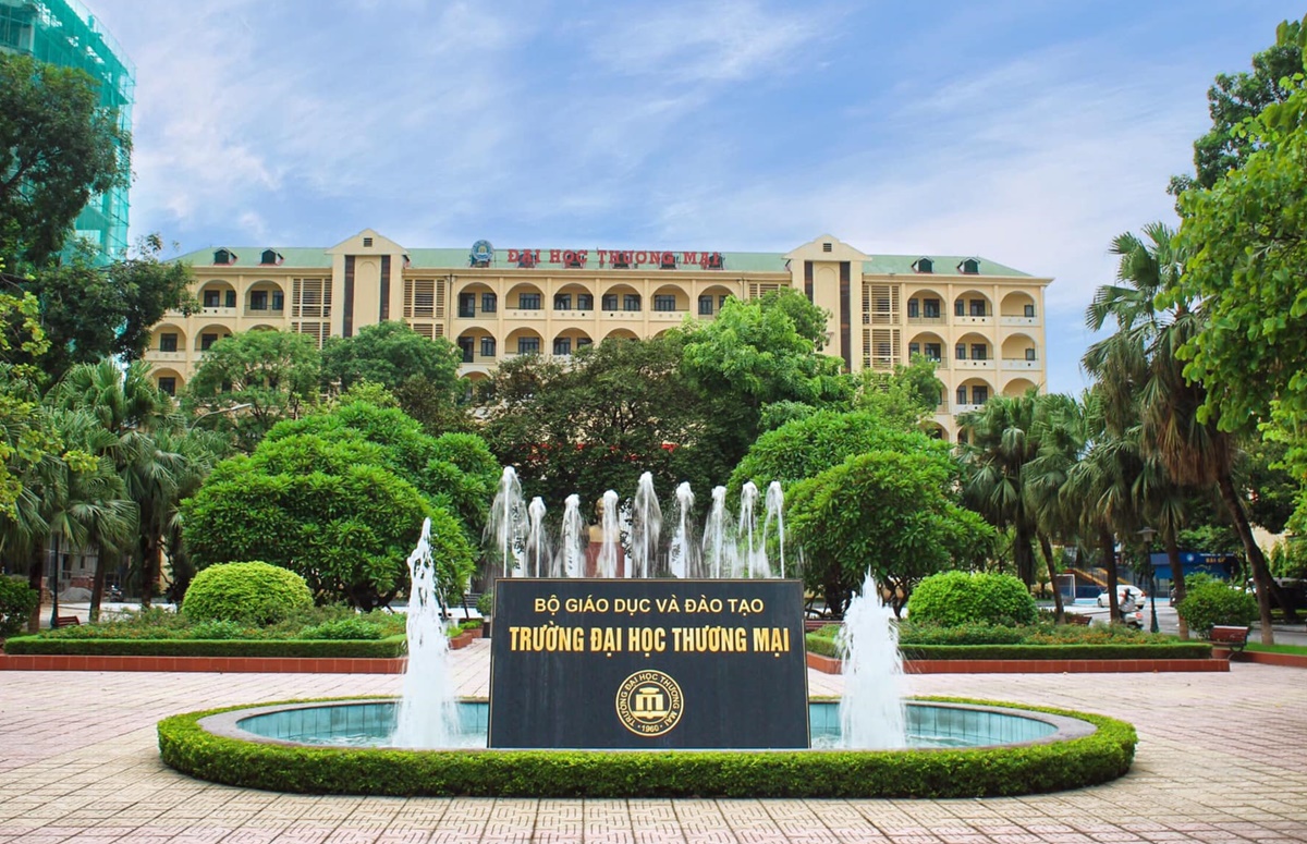 Đại học Thương mại là một trong top 5 trường đại học đào tạo ngành Marketing uy tín và chất lượng hàng đầu Việt Nam