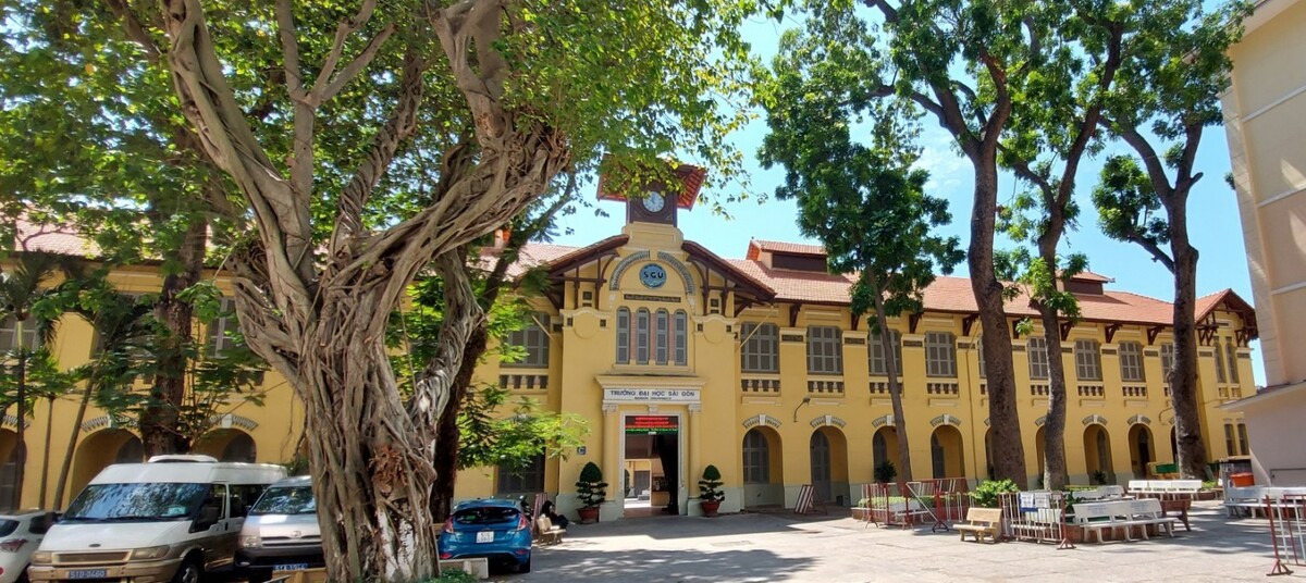 Trường Đại học Sài Gòn luôn phấn đấu trở thành môi trường học tập lý tưởng đào tạo nguồn nhân lực chất lượng cao cho ngành giáo dục