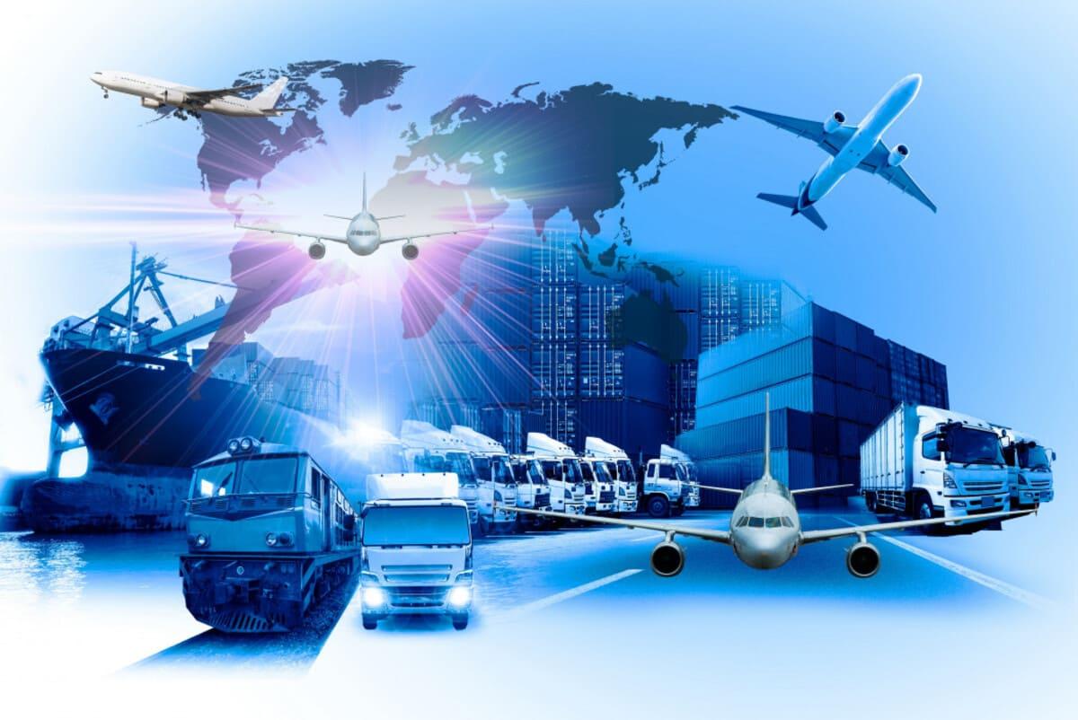 Vận tải là hình thức vận chuyển người, hàng hóa, đồ vật từ nơi này đến nơi khác