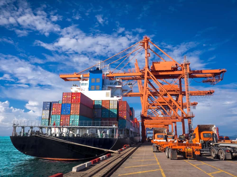 Việc làm liên quan đến xuất nhập khẩu có nhu cầu tuyển dụng cao và chế độ lương thưởng tốt