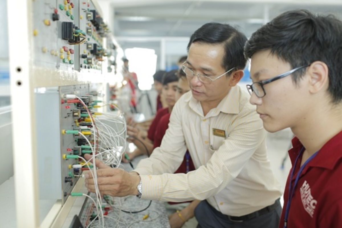 Yêu cầu đối với ngành Điện tử viễn thông cần kinh nghiệm và trình độ chuyên môn tốt