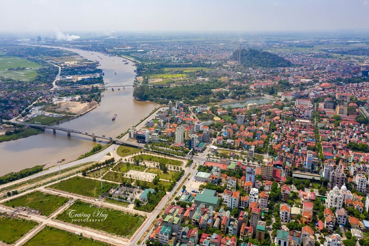 Việc làm tại Ninh Bình khu vực huyện Nho Quan được định hướng phát triển mạnh ở ngành du lịch