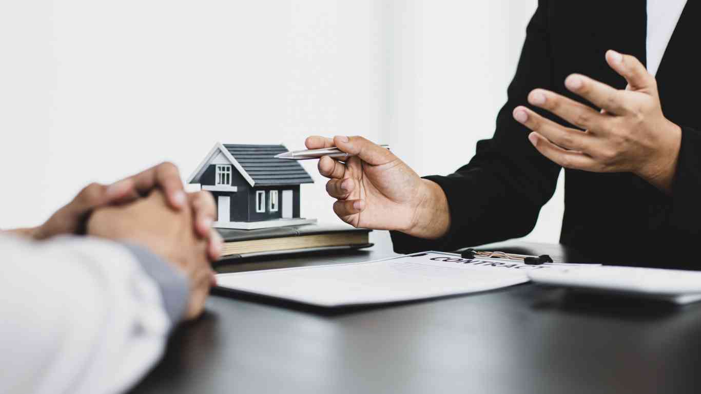 Quản lý dự án bất động sản là một trong những vị trí công việc thu hút người lao động bởi mức lương tốt