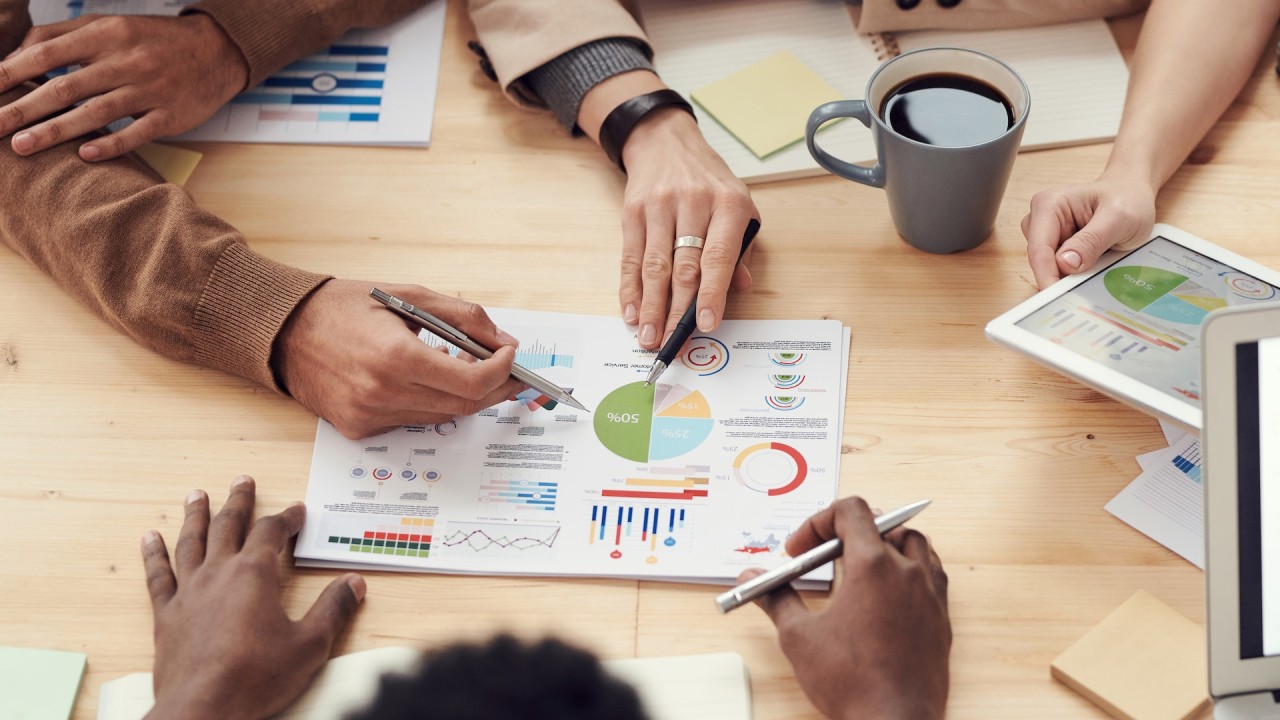 Business Analyst Remote đặc biệt phổ biến trong nhiều công ty công nghệ và startup, nơi ưu tiên sự tiện lợi và hiệu quả.