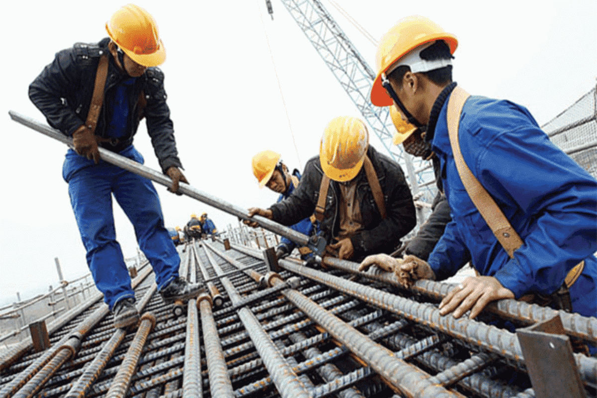 Thị xã Mường Lay chủ yếu tuyển dụng công nhân cho các công trình