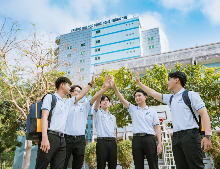 Trường Đại học Công nghệ Thông tin - ĐHQG TP.HCM là một trong những trường có tiếng trong việc đào tạo lập trình viên