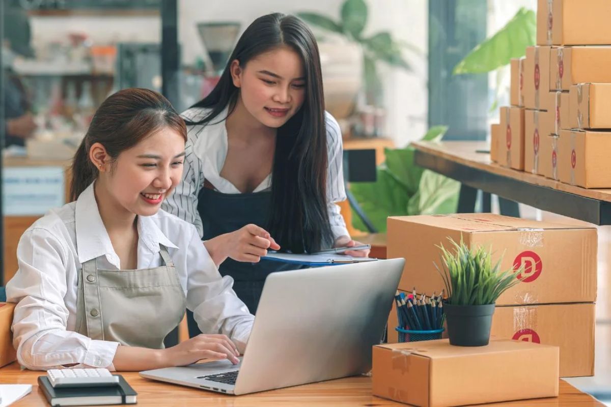 Việc làm Logistics nhân viên kinh doanh đòi hỏi ứng viên có khả năng giao tiếp tốt