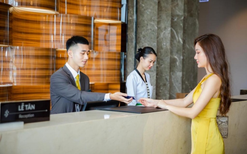 việc làm nhân viên lễ tân tại Đà Nẵng có yêu cầu rất cao về khả năng giao tiếp và ngoại ngữ