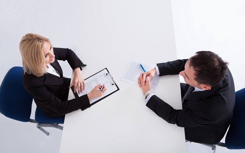 Trưởng nhóm kinh doanh là người chịu trách nhiệm điều hành, phát triển đội ngũ bán hàng, đảm bảo đạt được mục tiêu doanh thu của công ty