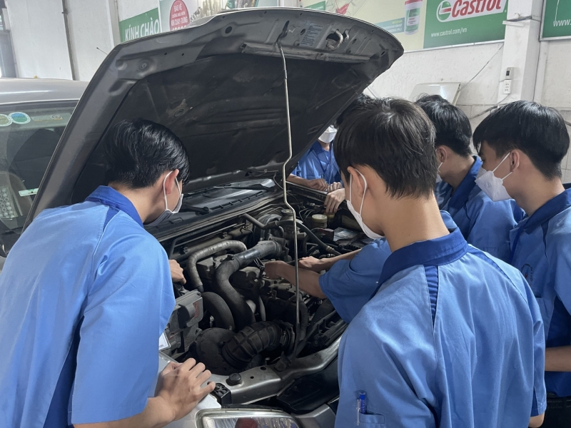 Các trung tâm thành phố lớn là khu vực tuyển dụng thợ sửa chữa ô tô nhiều nhất
